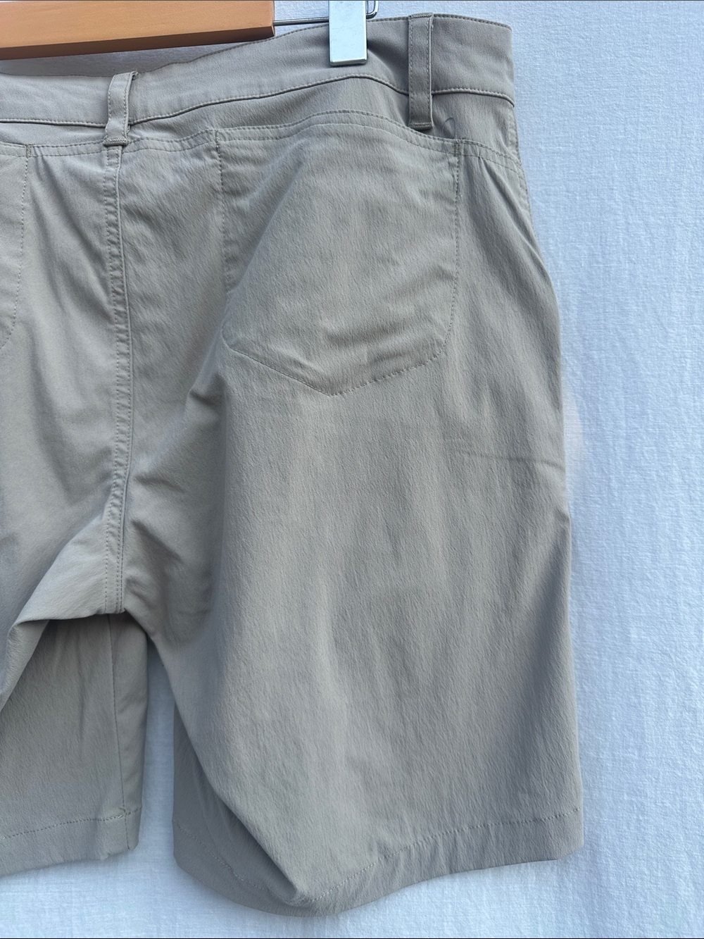 Merrell Shorts - Picture 8 of 9